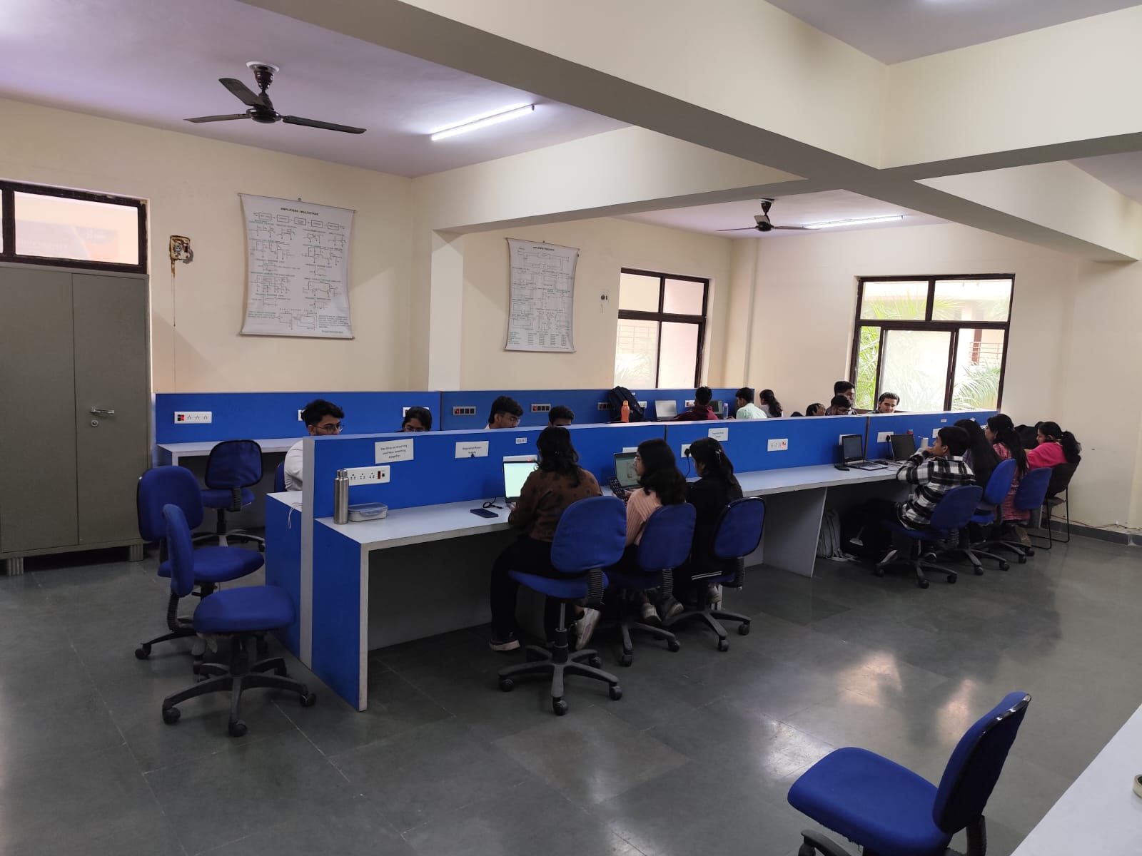 First Hackathon - BitWars